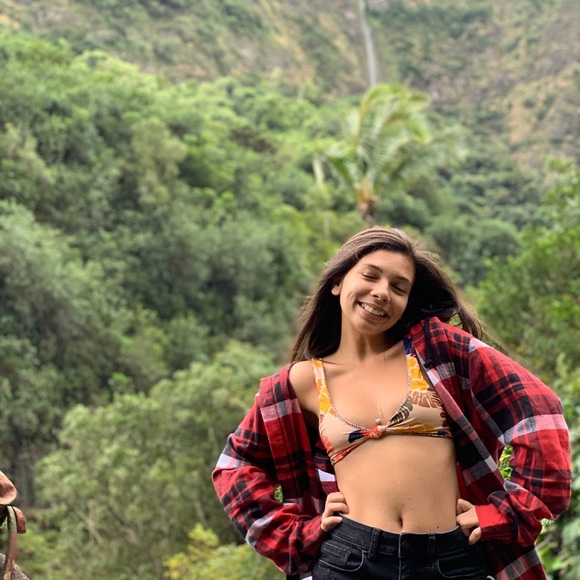 Meet your Posher, Ashley - Picture 1 of 2